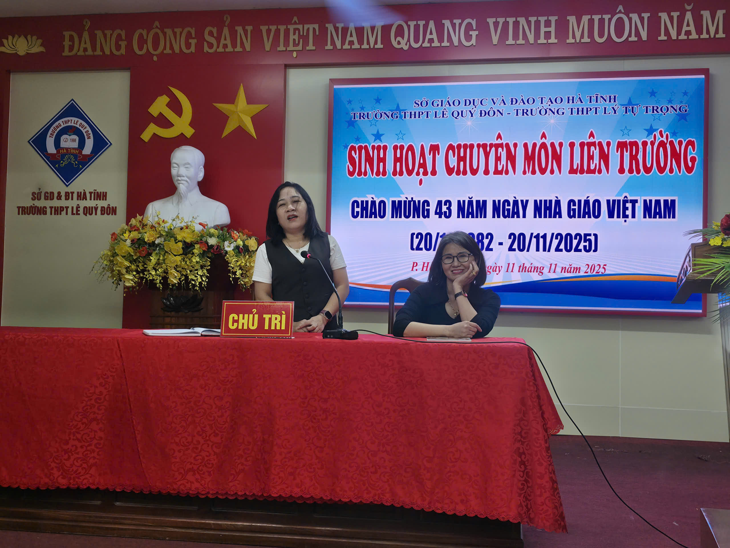 Sinh hoạt chuyên môn liên trường - Chào mừng 43 năm ngày Nhà giáo Việt Nam (20/11/1982-20/11/2025)