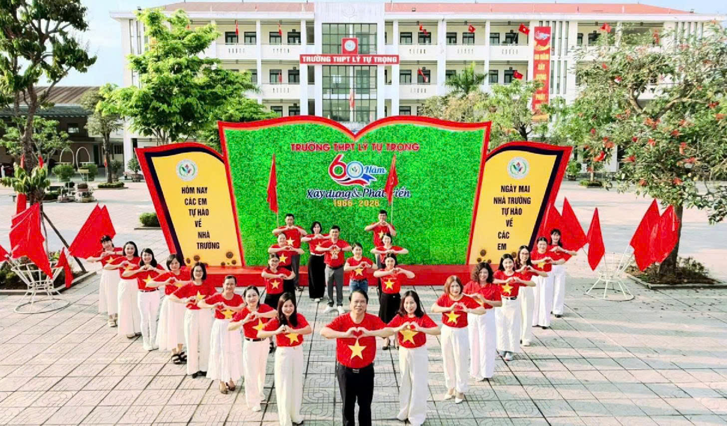 Phía sau những thành công